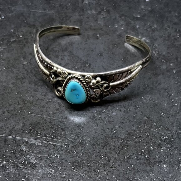 Delicate Vintage Sterling Silver and Turquoise Open Cuff Bracelet - Picture 7 of 7
